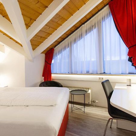 Dormero Hotel Duesseldorf แอร์คราท ภายนอก รูปภาพ