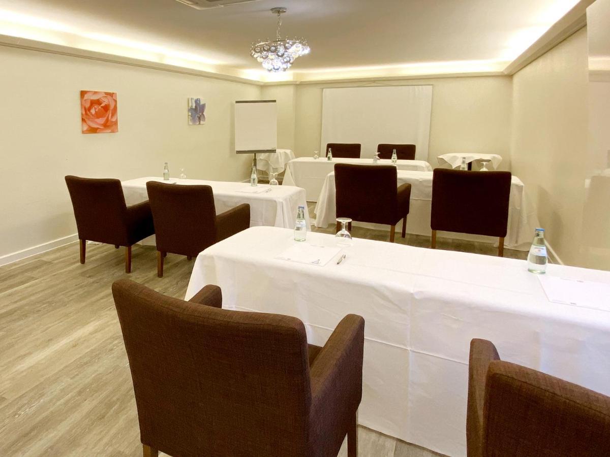 Dormero Hotel Duesseldorf แอร์คราท ภายนอก รูปภาพ